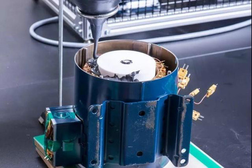 如何评估重工机械中创新材料的性能和可靠性