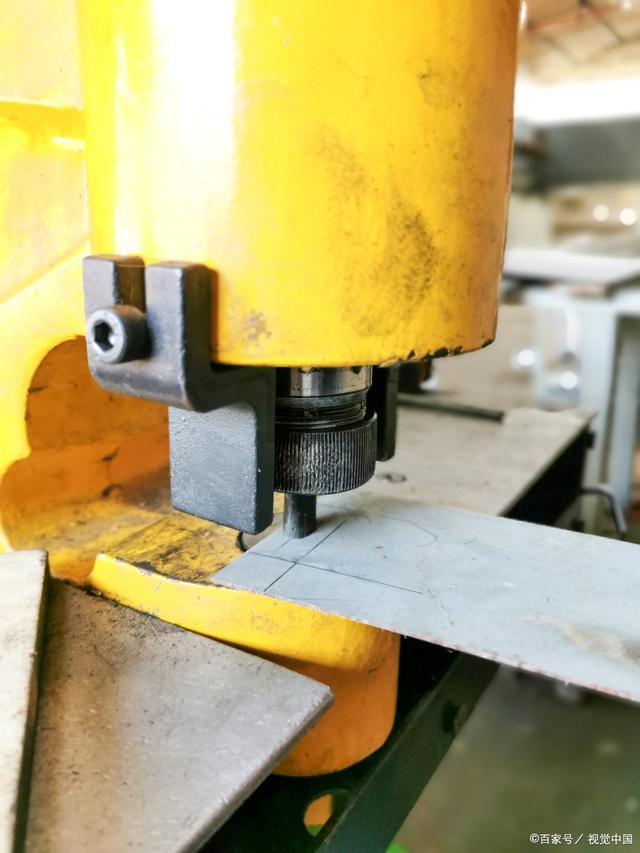 重工机械中材料的强度与耐磨性如何平衡_金年会6766