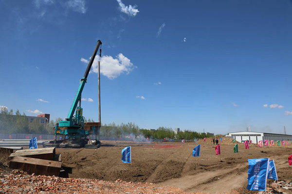 金年会官网|如何选择适合复杂地形的重工机械进行交通基础设施建设