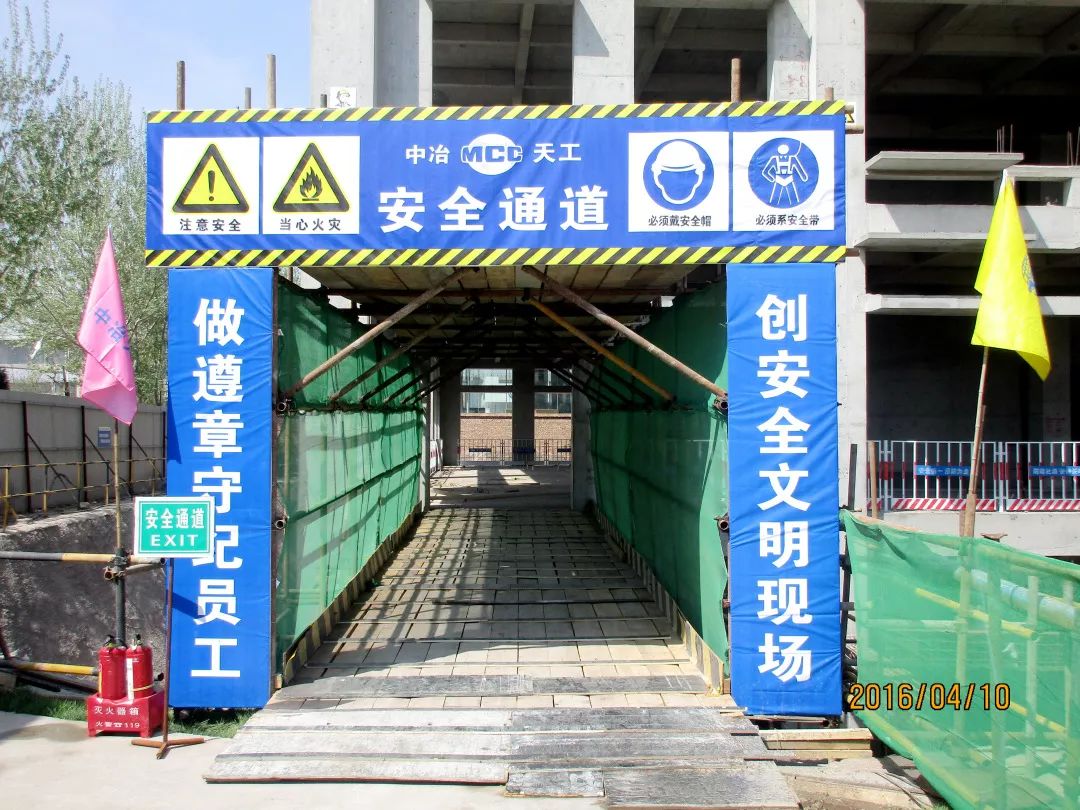 重工机械在城市化进程中的角色如何体现